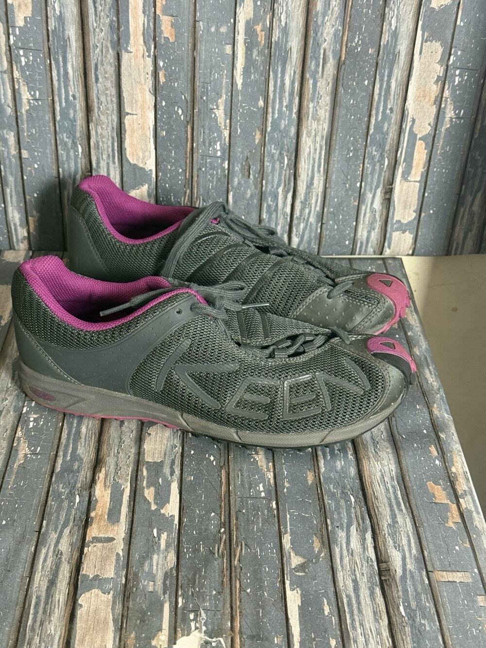 KEEN Women's A86 TR Hiking Shoes Size 8 Grey Pink Trail Running Sneakers